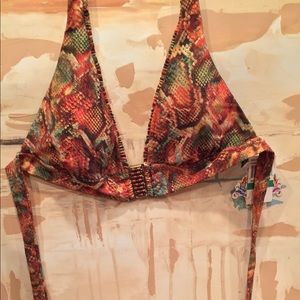 NWT-Becca Reptile bikini Top
